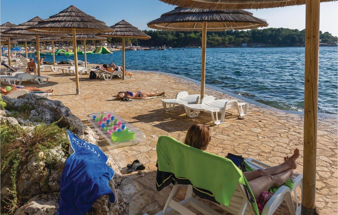 Beautiful Apartment In Porec With Wifi מראה חיצוני תמונה