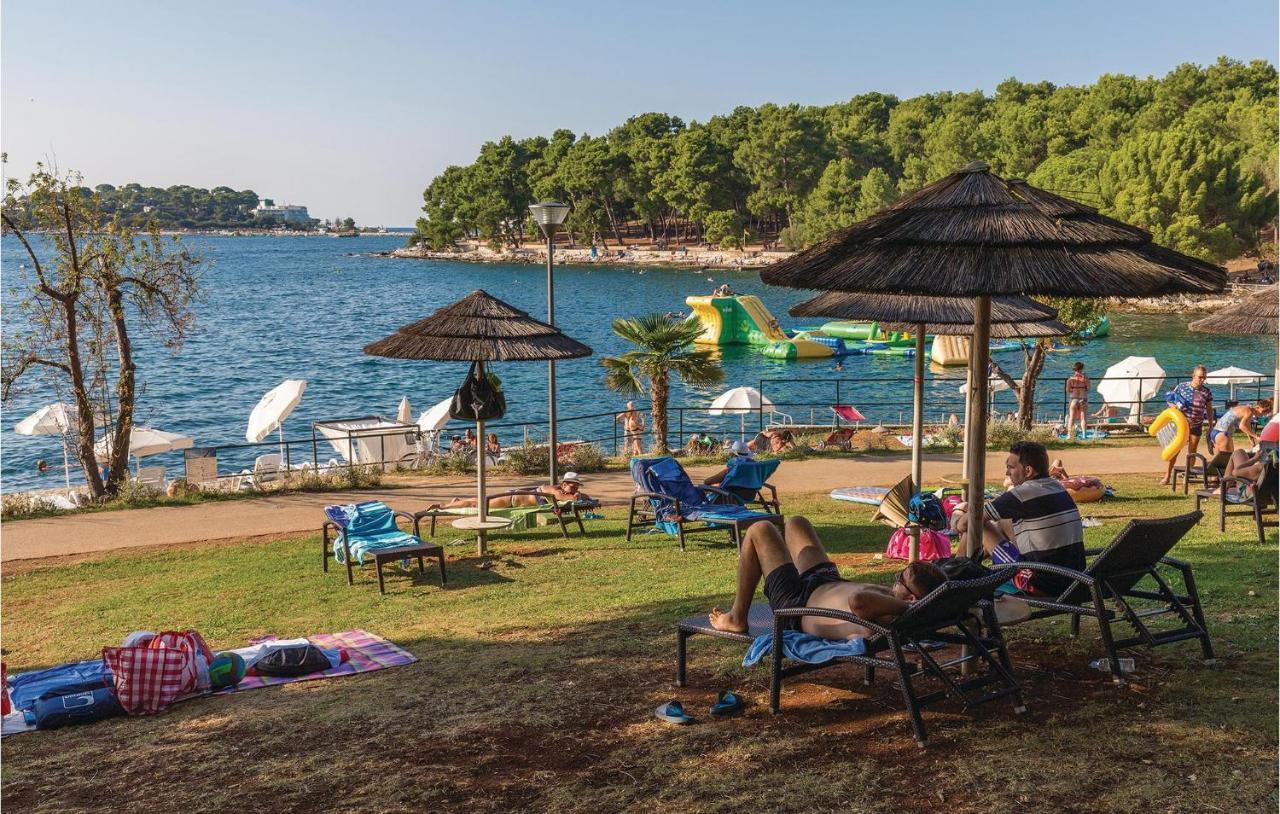 Beautiful Apartment In Porec With Wifi מראה חיצוני תמונה